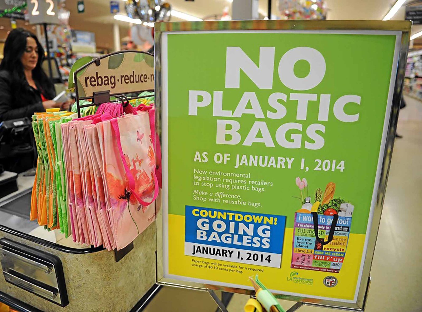 Illustration showing common reasons people don't use reusable bags