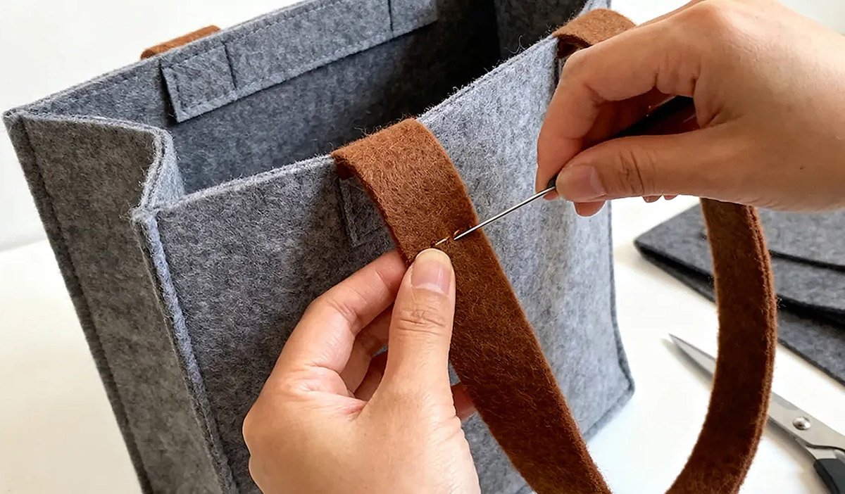 felt tote bag sample making process