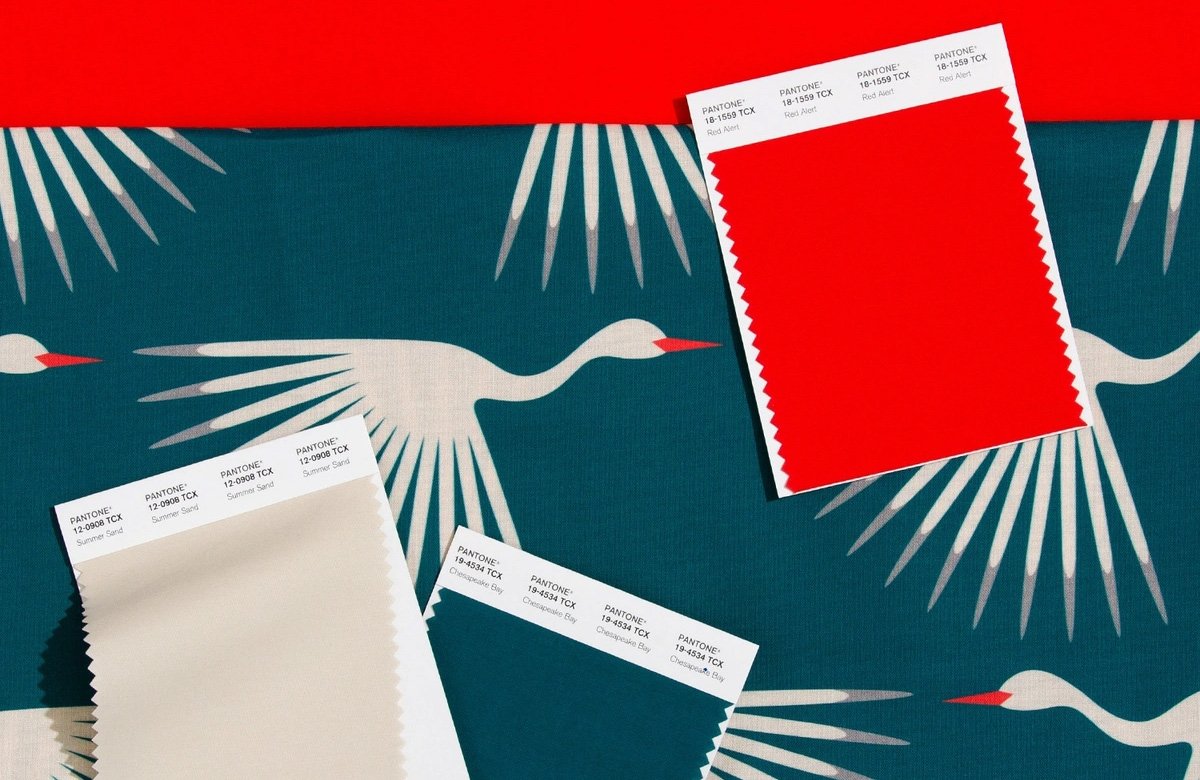 difference between Pantone and CMYK in bag printing