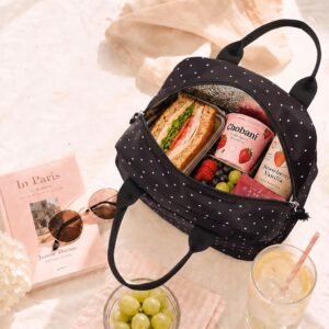 Lunch bag for commuting women